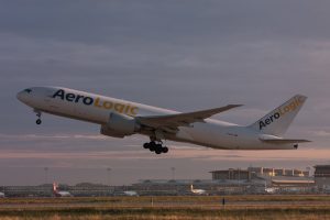 Ein Aerologic-Frachter startet auf dem Flughafen Leipzig / Halle. Foto: Flughafen Leipzig / Halle, Uwe Schoßig