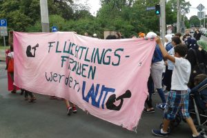 Vor allem geflüchtete Frauen waren dem Aufruf von „Women in Exile“ gefolgt. Foto: René Loch