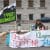 Einige warten nach der Aktion in Schleenhain auf die Entlassung der Inhaftierten – die wollen ihre Personalien nicht angeben. Foto: Marco Arenas
