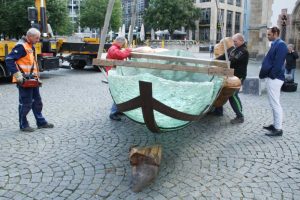 Die Glasarche auf dem Thomaskirchhof. Foto: Ralf Julke