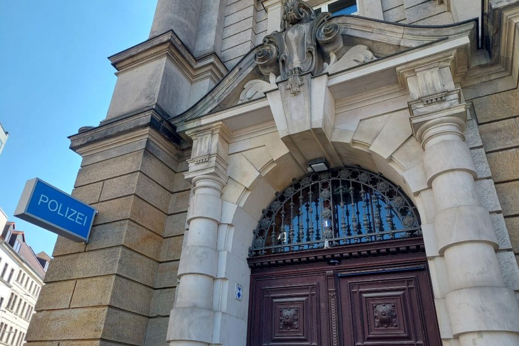 Das Polizeirevier in der Dimitroffstraße