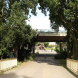 Blick über die agra-Brücke Richtung Herfurthscher Park. Foto: Ralf Julke