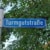 Blaues Straßenschild mit der Aufschrift Turmgutstraße.