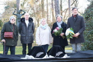 Gruppenfoto bei der Zeremonie.