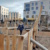 Spielplatz mit Geräten.