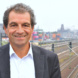 Mann, Hintergrund Eisenbahngelände